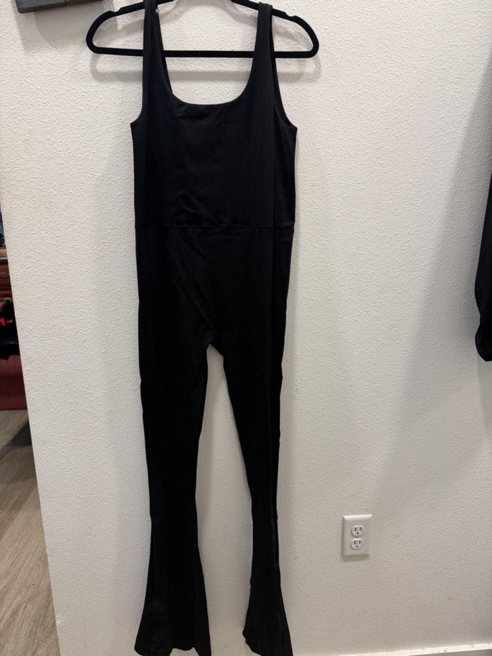 Forever 21 Black Sleeveless Scoop-Neck Jumpsuit
